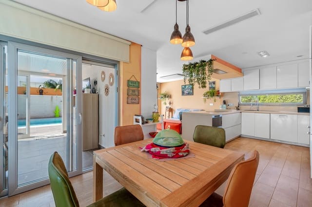 2 makuuhuone Huvila myytävänä paikassa Benijófar - 435 000 € (Ref: 9380182)