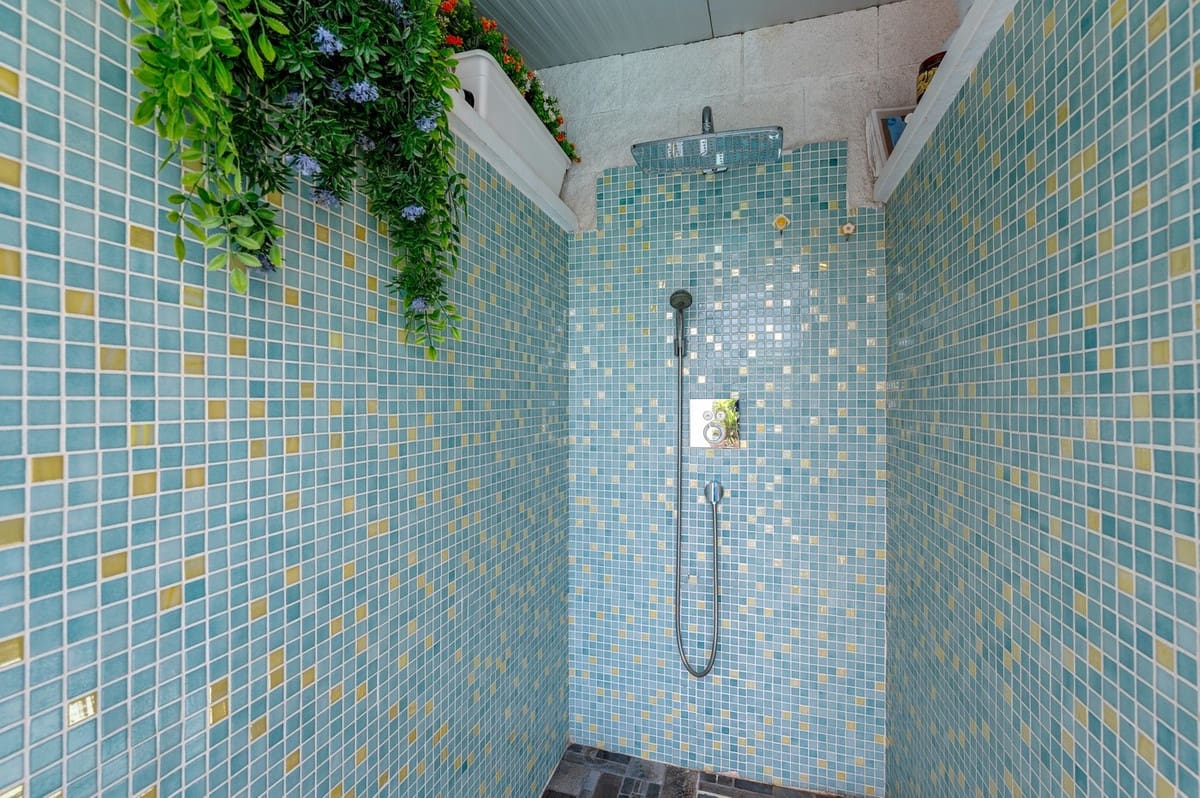 2 bedroom Villa for sale in Benijofar - € 435,000 (Ref: 9380182)