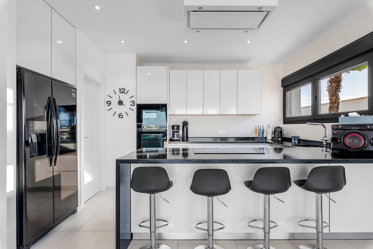 4 sypialnia Willa na sprzedaż w Benijofar - 699 000 € (Ref: 9380186)