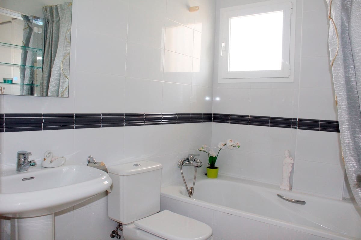 4 bedroom Villa for sale in Orihuela Costa - € 549,900 (Ref: 9380192)