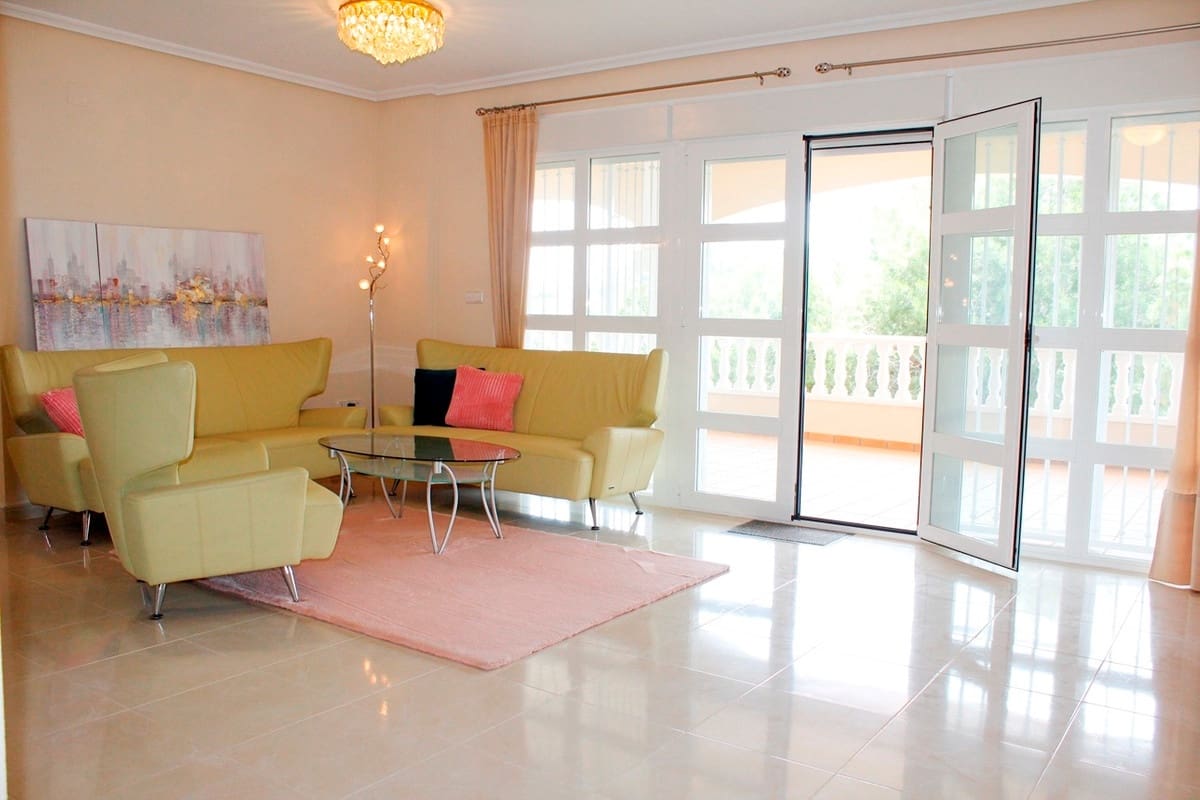 4 bedroom Villa for sale in Orihuela Costa - € 549,900 (Ref: 9380192)