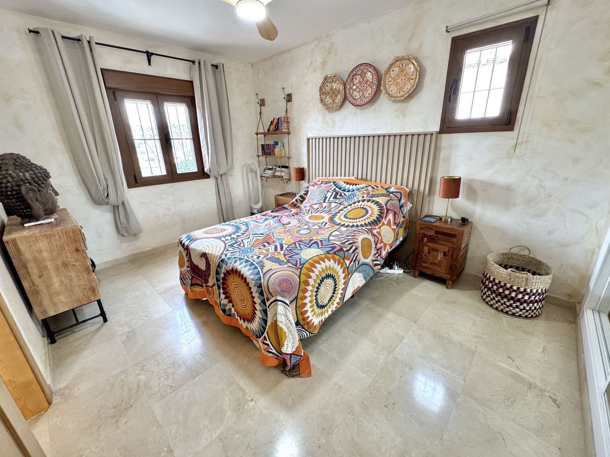 2 soveværelse Finca/Landehus til salg i Mijas Golf - € 385.000 (Ref: 9380199)