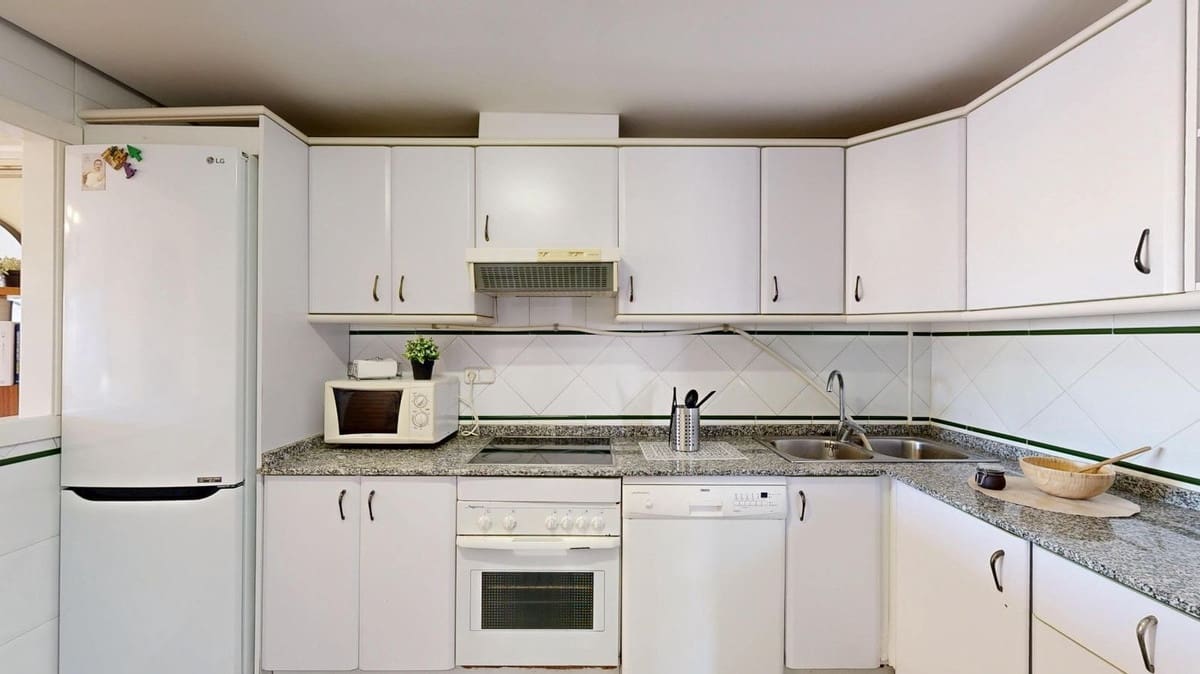 2 bedroom Apartment for sale in Campoamor - € 259,000 (Ref: 9380200)