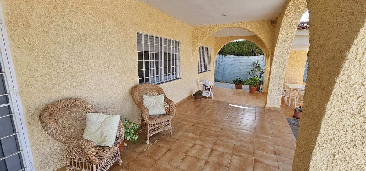 5 sypialnia Willa na sprzedaż w Campoamor - 779 000 € (Ref: 9380201)