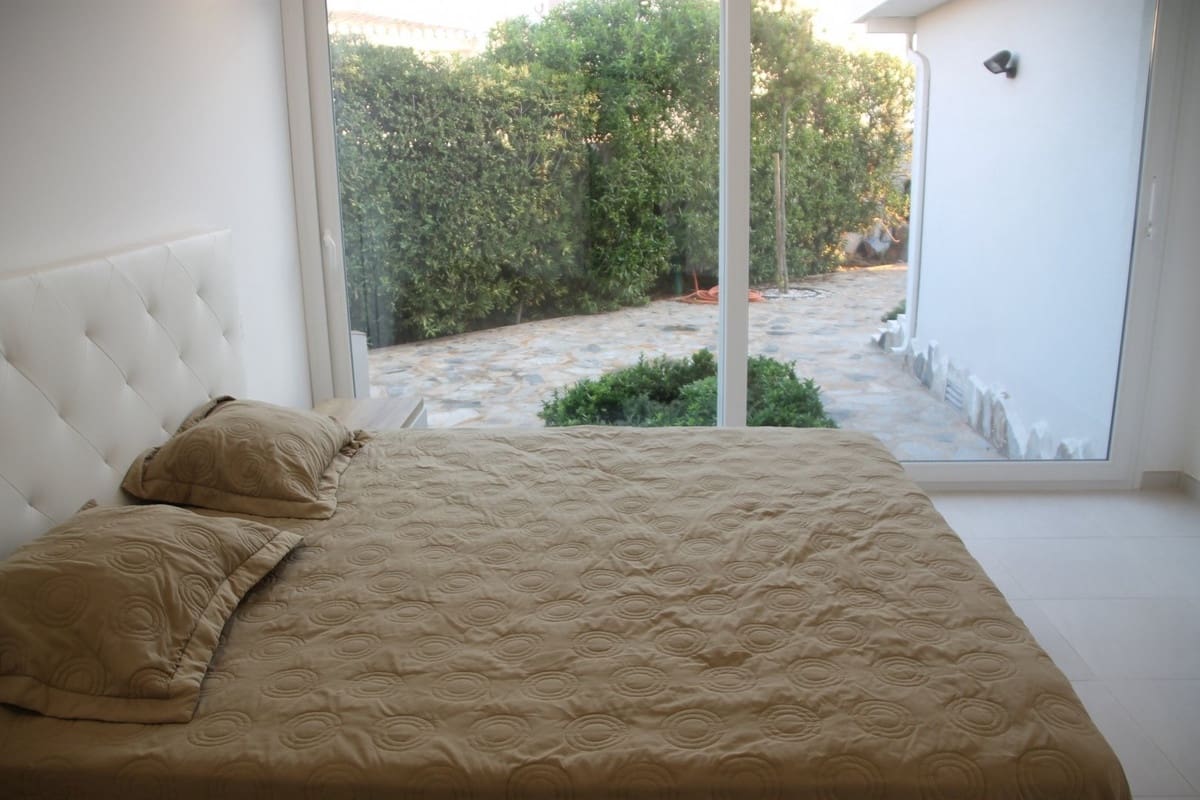 3 bedroom Villa for sale in Playa Honda - € 1,350,000 (Ref: 9380204)