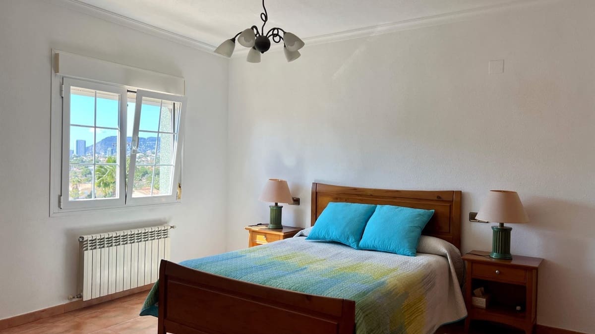 5 soveværelse Villa til salg i Calpe / Calp - € 732.000 (Ref: 9380209)