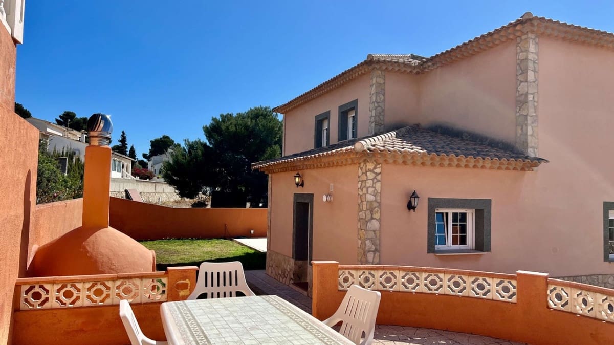 5 soveværelse Villa til salg i Calpe / Calp - € 732.000 (Ref: 9380209)