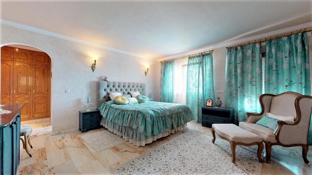 7 soveværelse Villa til salg i Calpe / Calp - € 900.000 (Ref: 9380210)