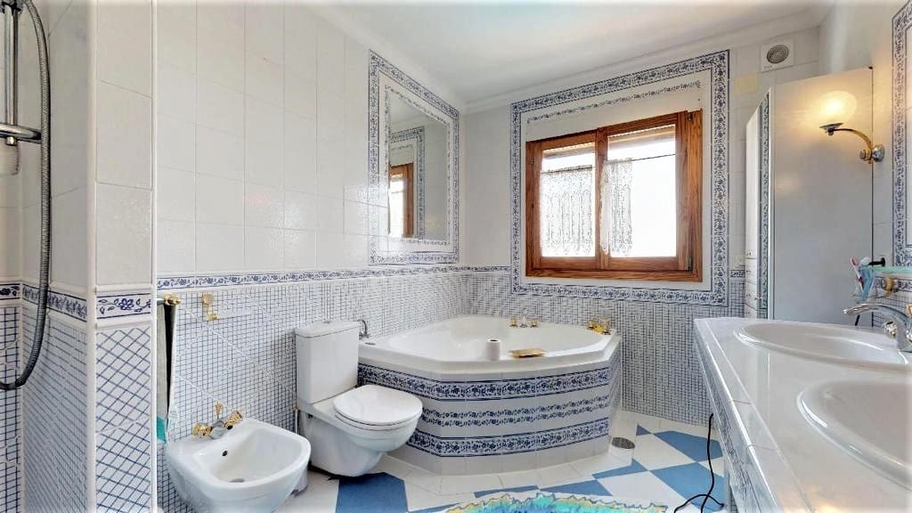 7 soveværelse Villa til salg i Calpe / Calp - € 900.000 (Ref: 9380210)