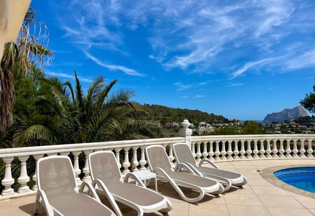 4 bedroom Villa for sale in Pueblo, Calpe / Calp - € 849,000 (Ref: 9380213)