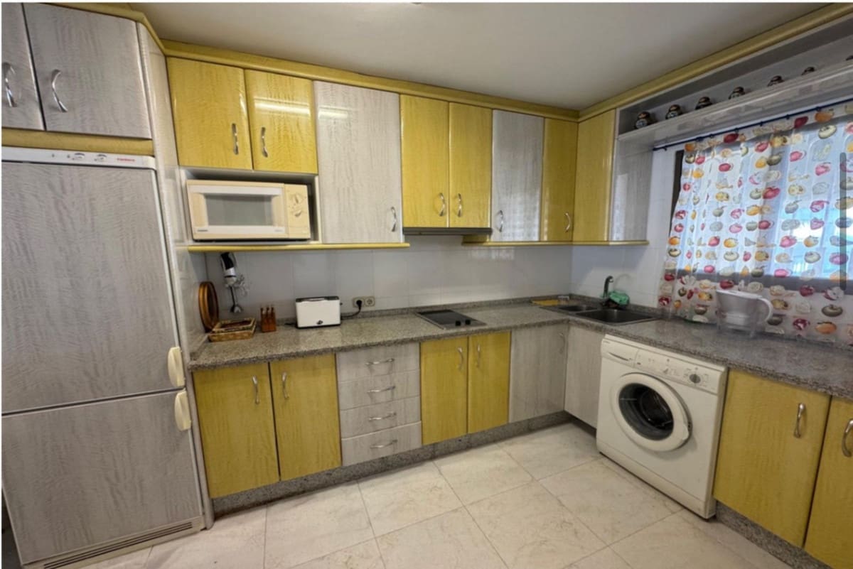 2 sovrum Lägenhet till salu i Marbella - 650 000 € (Ref: 9380215)