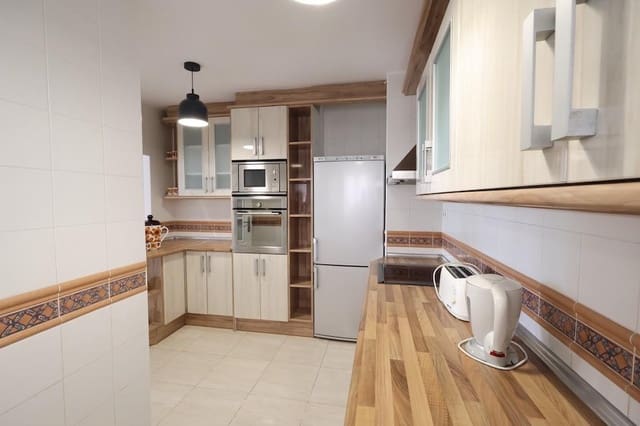 3 quarto Apartamento para venda em Las Piscinas Naturales, Torrevieja - 299 000 € (Ref: 9380235)