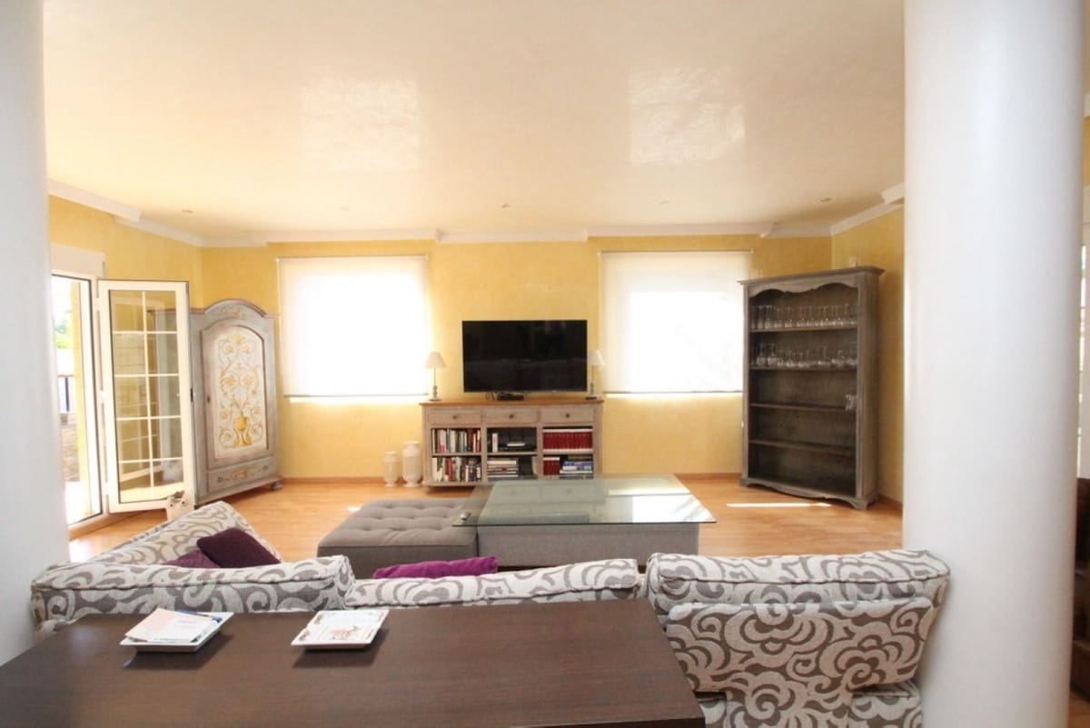 Chalet de 5 habitaciones en Cabo Roig en venta - 1.250.000 € (Ref: 9380241)