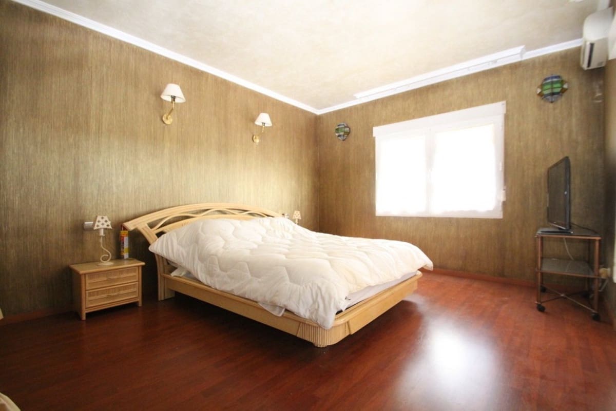 Chalet de 5 habitaciones en Cabo Roig en venta - 1.250.000 € (Ref: 9380241)