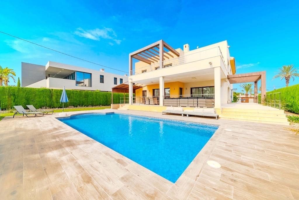 5 soveværelse Villa til salg i Cabo Roig - € 1.995.000 (Ref: 9380243)