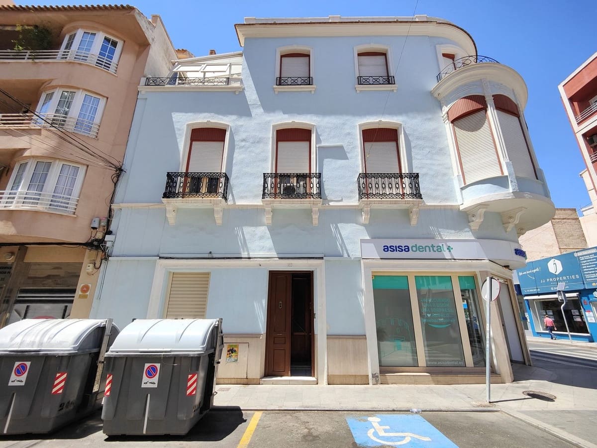 5 quarto Apartamento para venda em Torrevieja - 299 000 € (Ref: 9380244)
