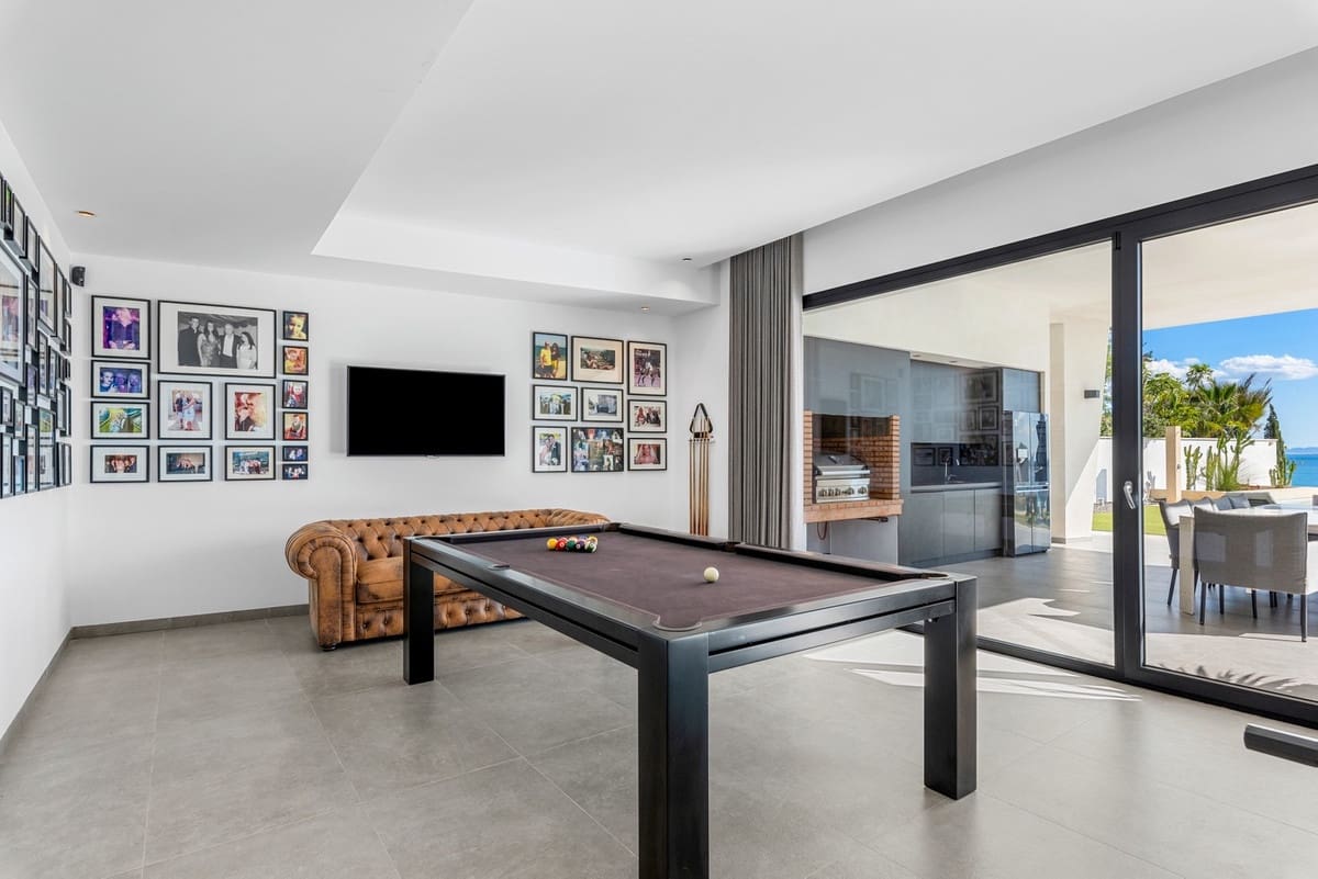 6 soverom Villa til salgs i Cabo Roig - € 4 750 000 (Ref: 9380247)