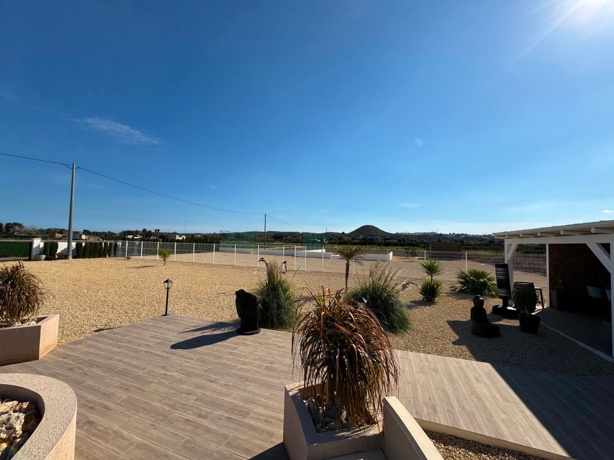 6 bedroom Villa for sale in Rojales - € 850,000 (Ref: 9380248)