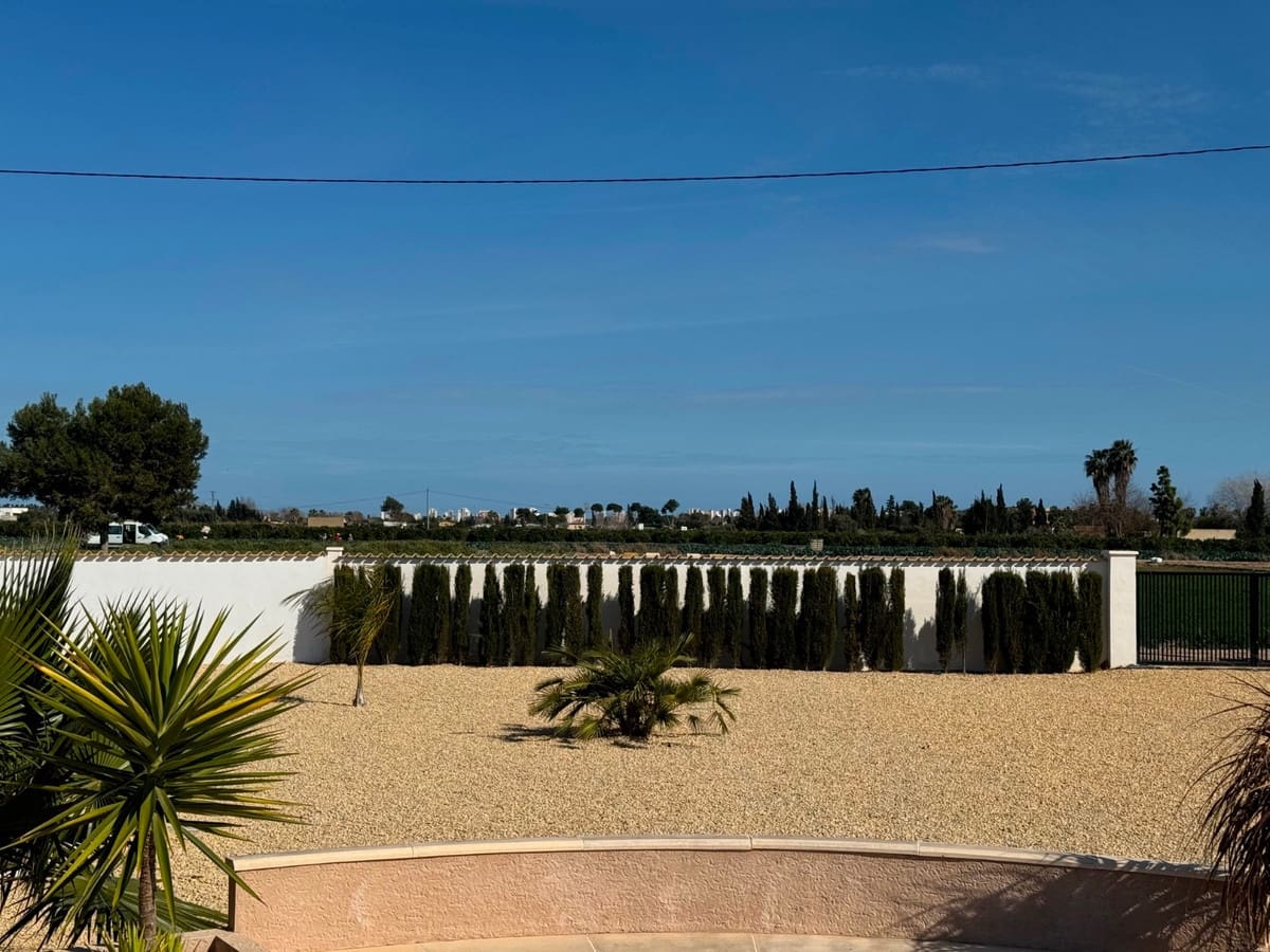 6 bedroom Villa for sale in Rojales - € 850,000 (Ref: 9380248)