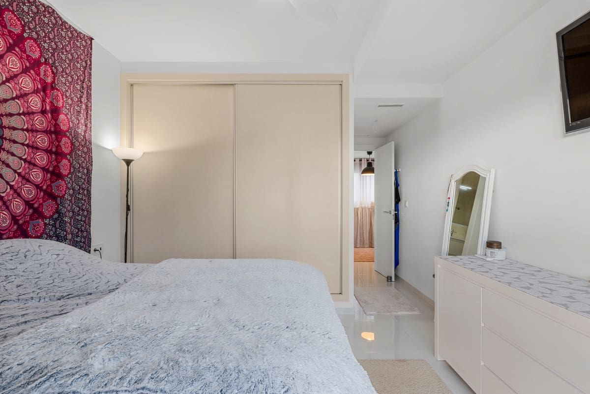 3 quarto Moradia para venda em Villamartin - 435 000 € (Ref: 9380254)