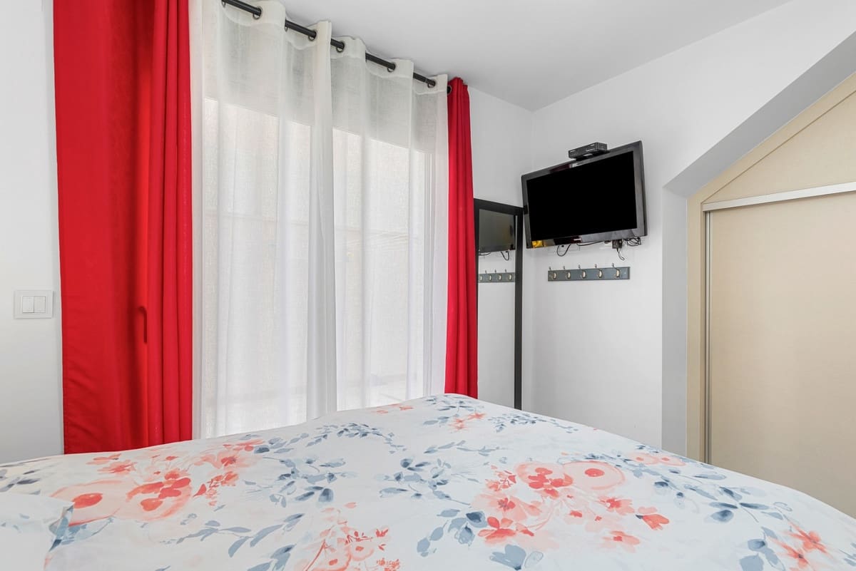 3 quarto Moradia para venda em Villamartin - 435 000 € (Ref: 9380254)