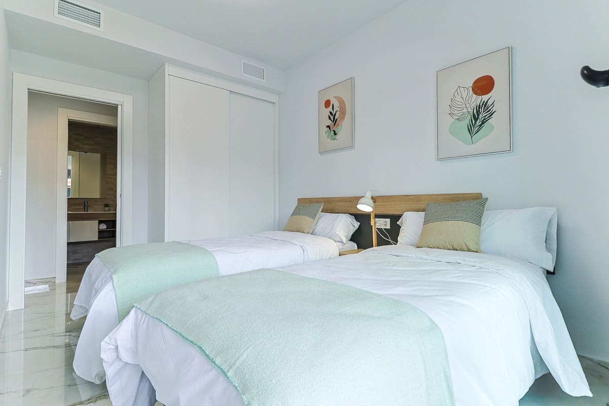 2 bedroom Apartment for sale in Los Altos - € 299,950 (Ref: 9380256)