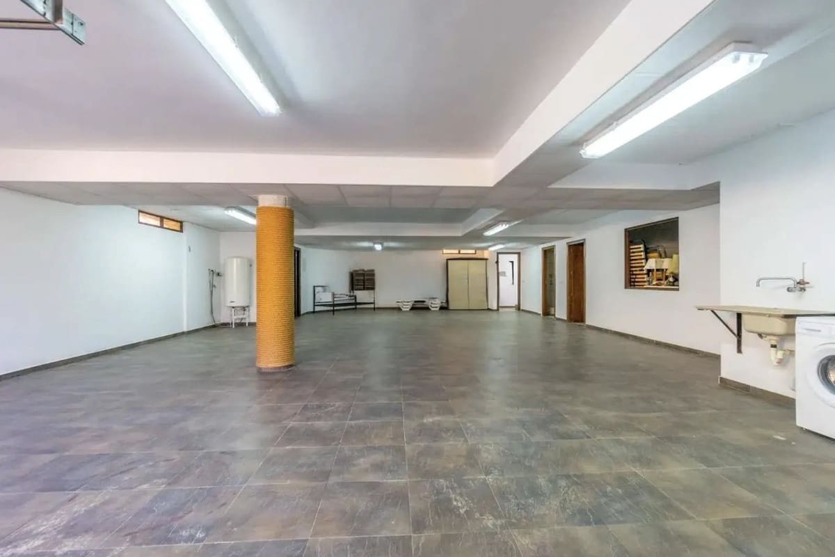 4 bedroom Villa for sale in La Zenia - € 1,300,000 (Ref: 9380257)