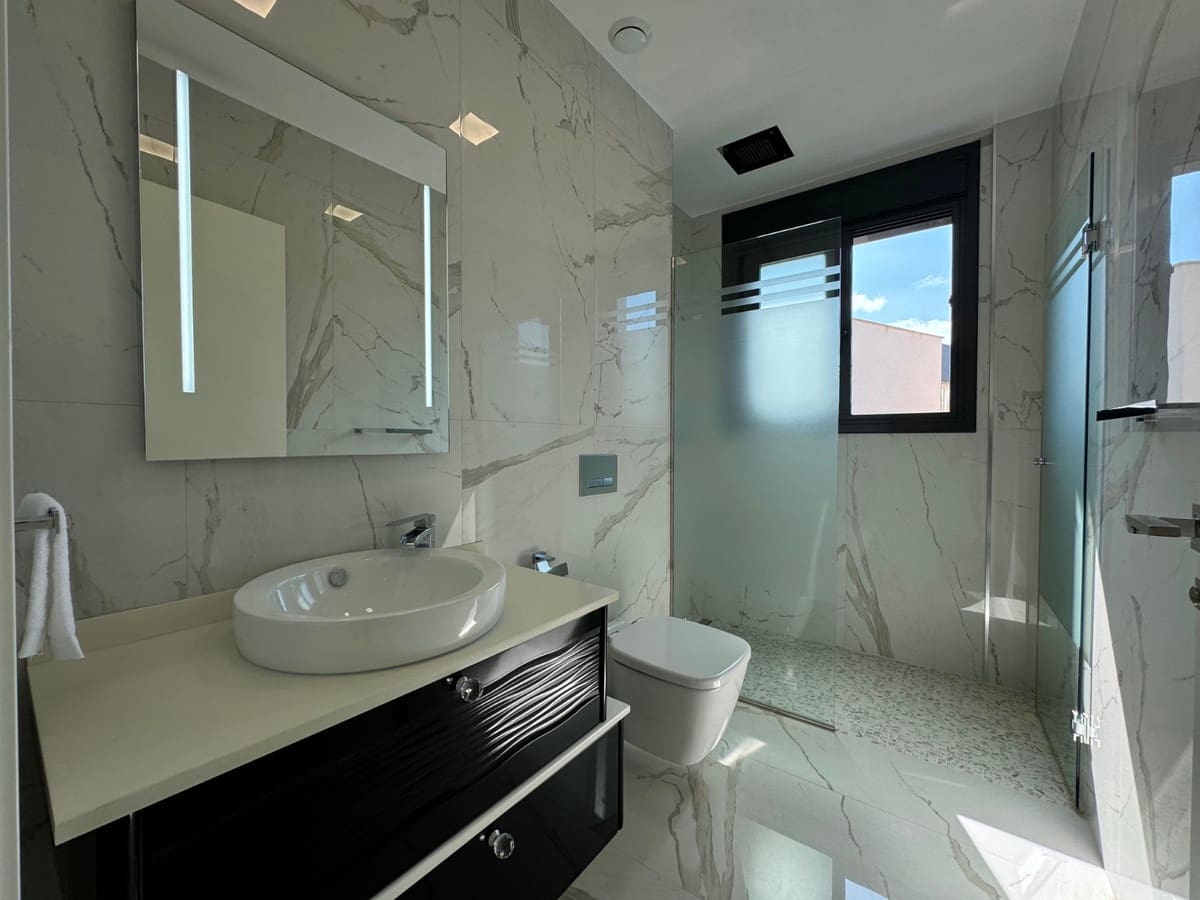 5 soveværelse Villa til salg i San Miguel de Salinas - € 849.000 (Ref: 9380261)