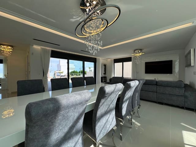 5 soveværelse Villa til salg i San Miguel de Salinas - € 849.000 (Ref: 9380261)