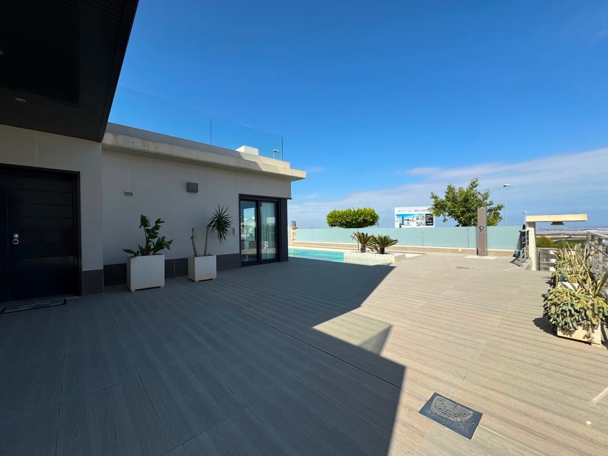 5 soveværelse Villa til salg i San Miguel de Salinas - € 849.000 (Ref: 9380261)