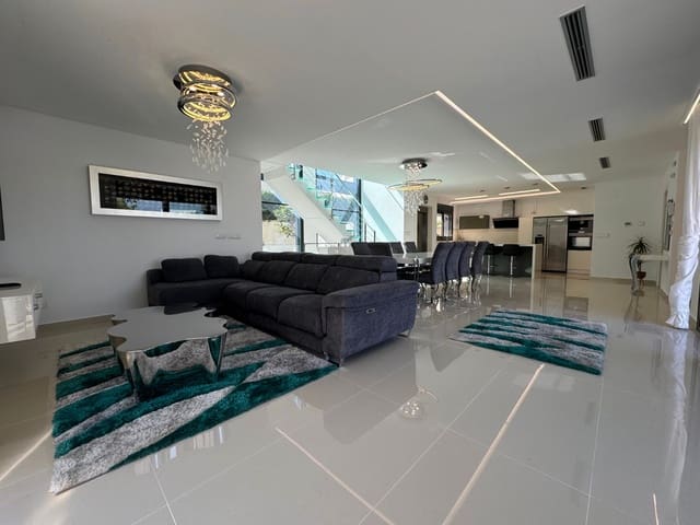 5 makuuhuone Huvila myytävänä paikassa San Miguel de Salinas - 849 000 € (Ref: 9380261)