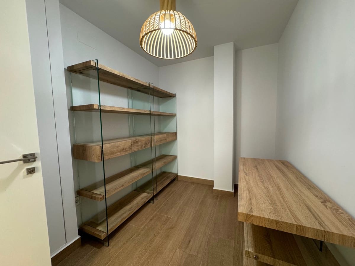 5 bedroom Villa for sale in San Miguel de Salinas - € 849,000 (Ref: 9380261)