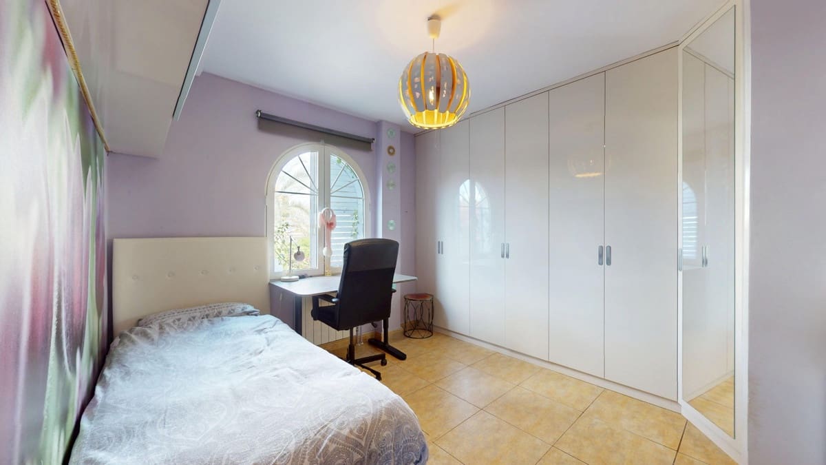 5 makuuhuone Huvila myytävänä paikassa La Zenia - 795 000 € (Ref: 9380273)