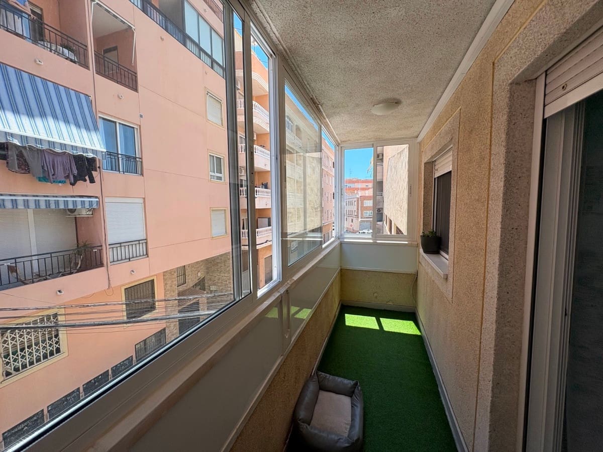 4 sovrum Lägenhet till salu i Torrevieja - 209 000 € (Ref: 9380274)