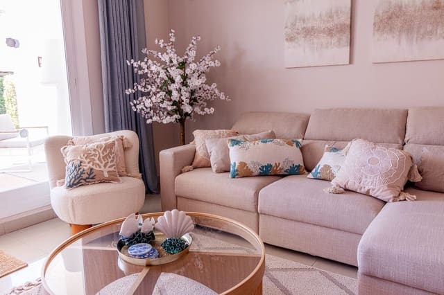 Apartamento de 2 habitaciones en El Paraiso, Estepona en venta - 459.000 € (Ref: 9380386)