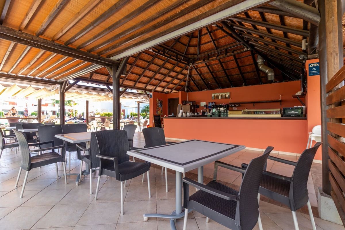 2 slaapkamer Appartement te koop in El Paraiso - € 459.000 (Ref: 9380386)