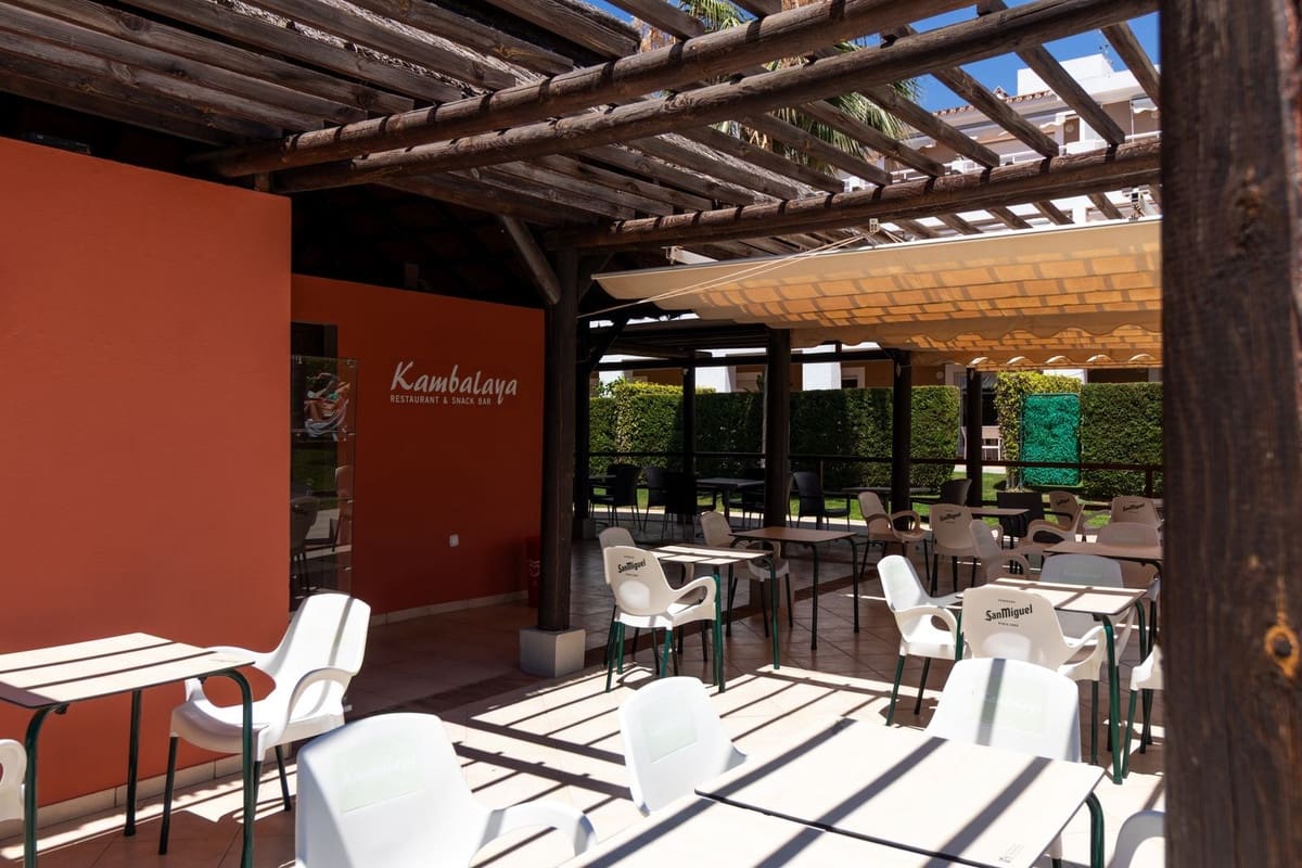 2 slaapkamer Appartement te koop in El Paraiso - € 459.000 (Ref: 9380386)