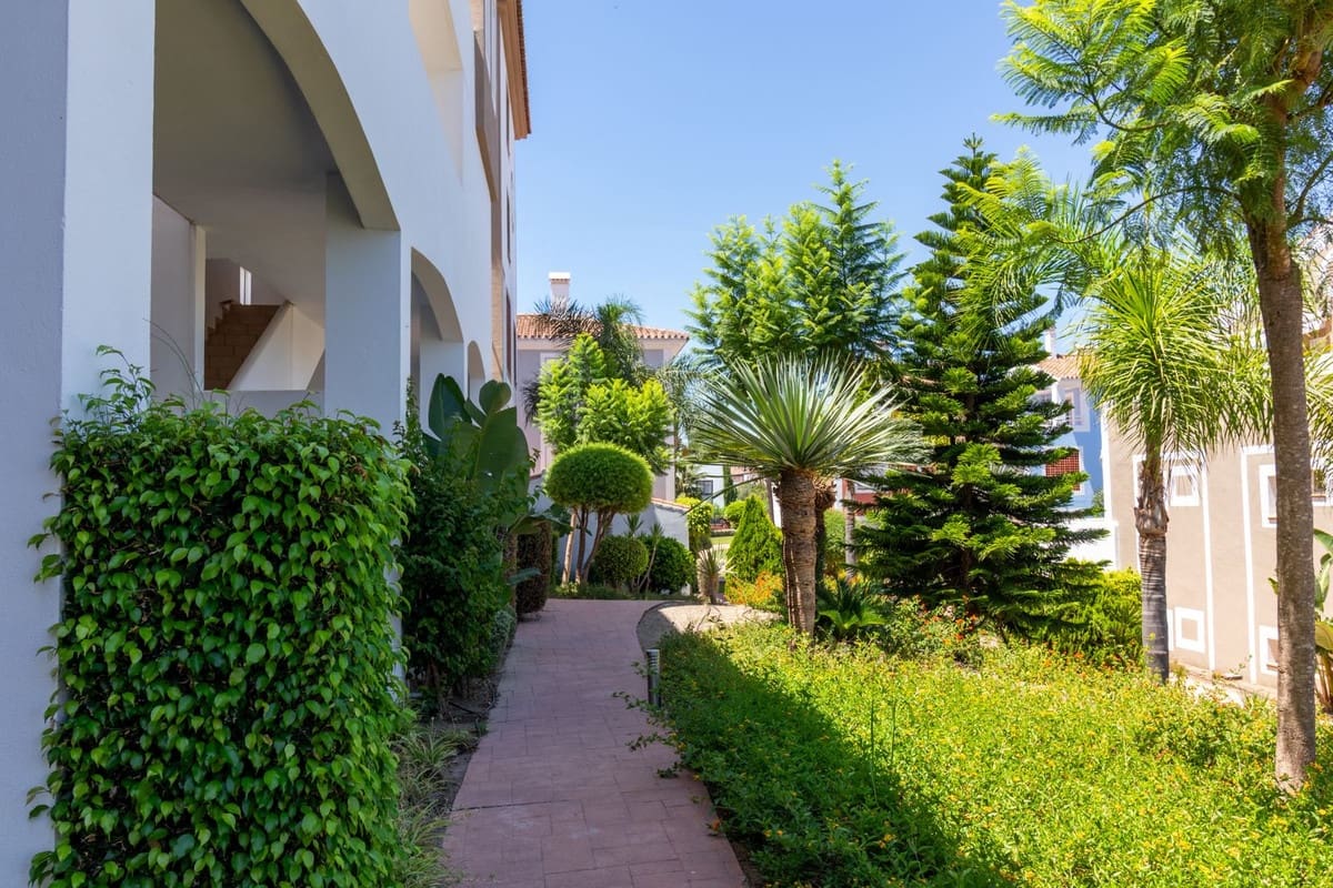 2 slaapkamer Appartement te koop in El Paraiso - € 459.000 (Ref: 9380386)