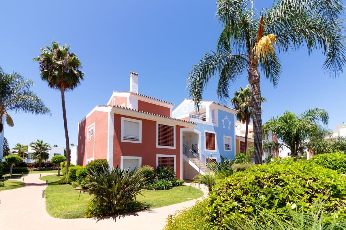 2 slaapkamer Appartement te koop in El Paraiso - € 459.000 (Ref: 9380386)