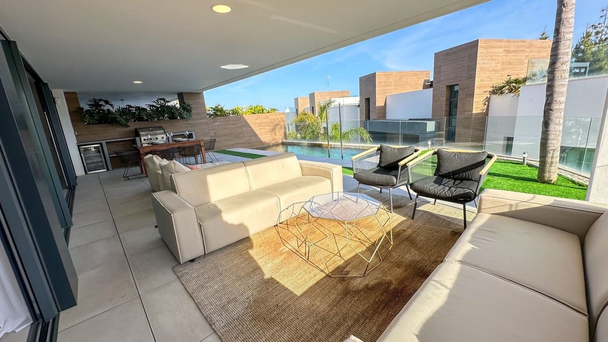 3 soverom Leilighet til salgs i Cabopino - € 995 000 (Ref: 9380388)