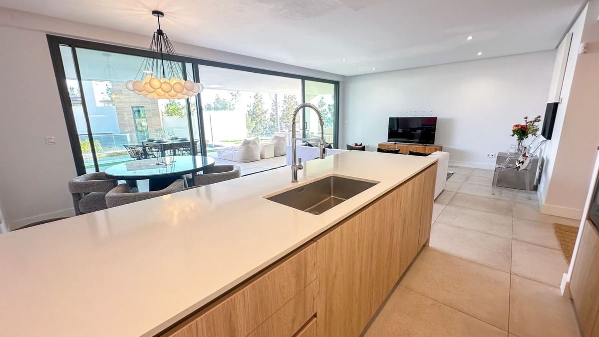 3 soverom Leilighet til salgs i Cabopino - € 995 000 (Ref: 9380388)