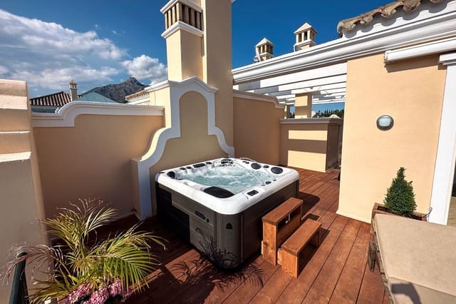 3 soverom Penthouse til salgs i Golden Mile, Marbella - € 2 100 000 (Ref: 9380389)