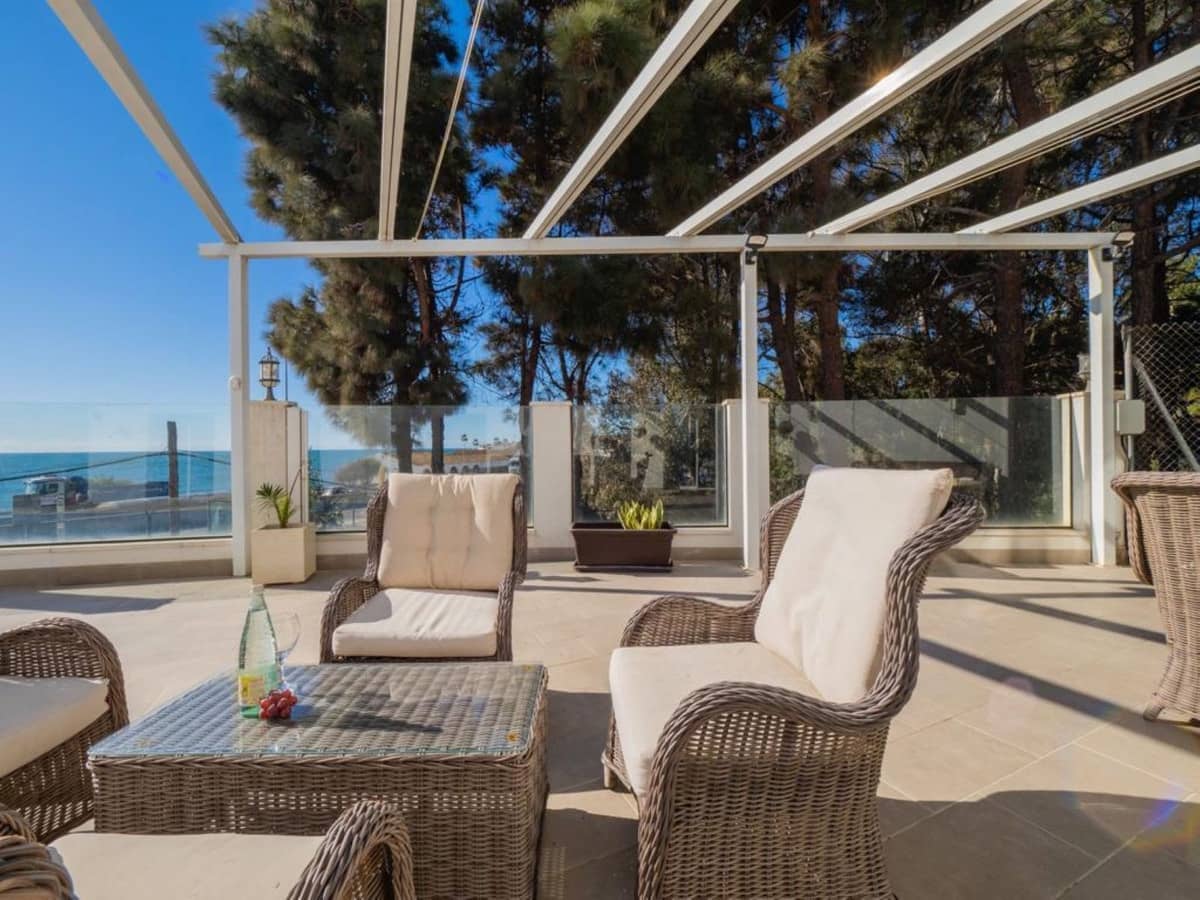 Chalet de 6 habitaciones en El Chaparral en venta - 1.350.000 € (Ref: 9380391)