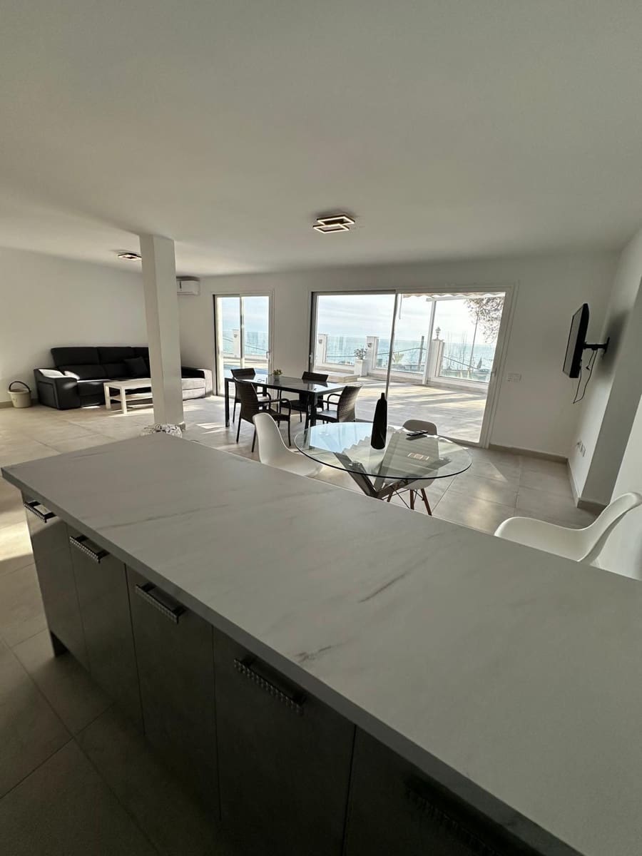 Chalet de 6 habitaciones en El Chaparral en venta - 1.350.000 € (Ref: 9380391)