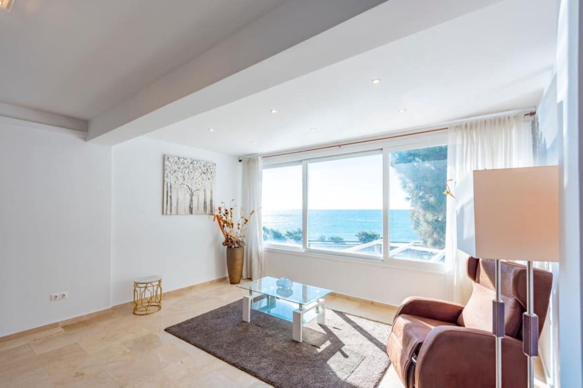 Chalet de 6 habitaciones en El Chaparral en venta - 1.350.000 € (Ref: 9380391)