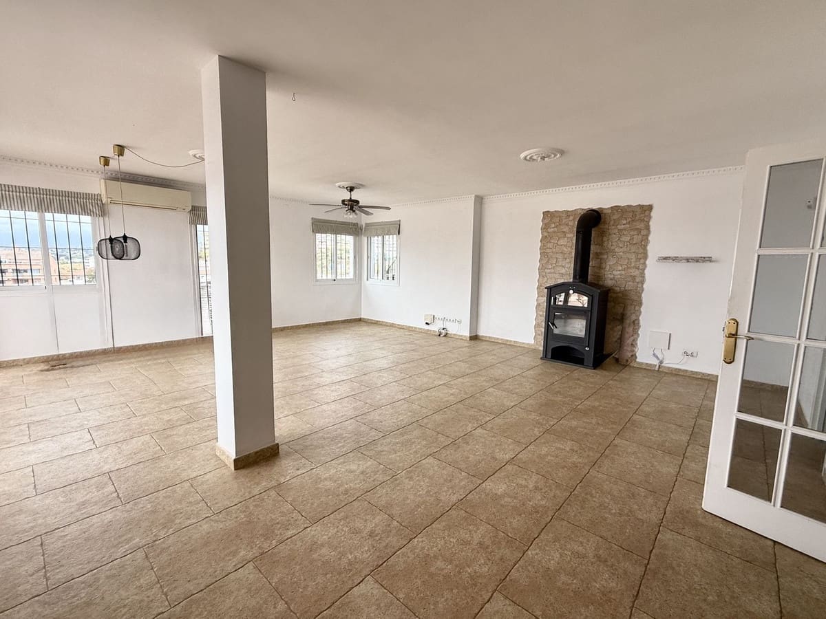 6 makuuhuone Huvila myytävänä paikassa Fuengirola - 985 000 € (Ref: 9380394)