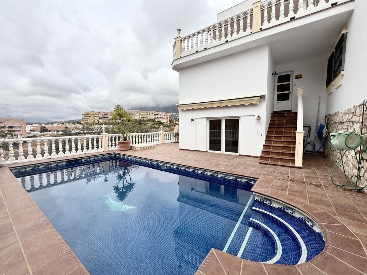 6 chambre Villa/Maison à vendre à Fuengirola - 985 000 € (Ref: 9380394)