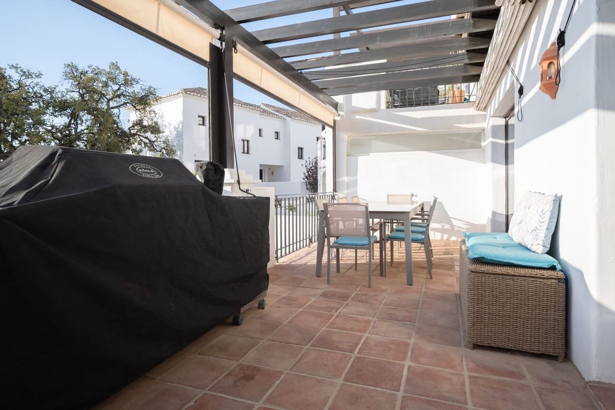 3 soverom Penthouse til salgs i Los Monteros med garasje - € 649 000 (Ref: 9380396)