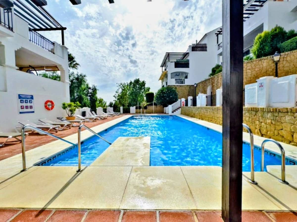 3 soverom Penthouse til salgs i Los Monteros med garasje - € 649 000 (Ref: 9380396)