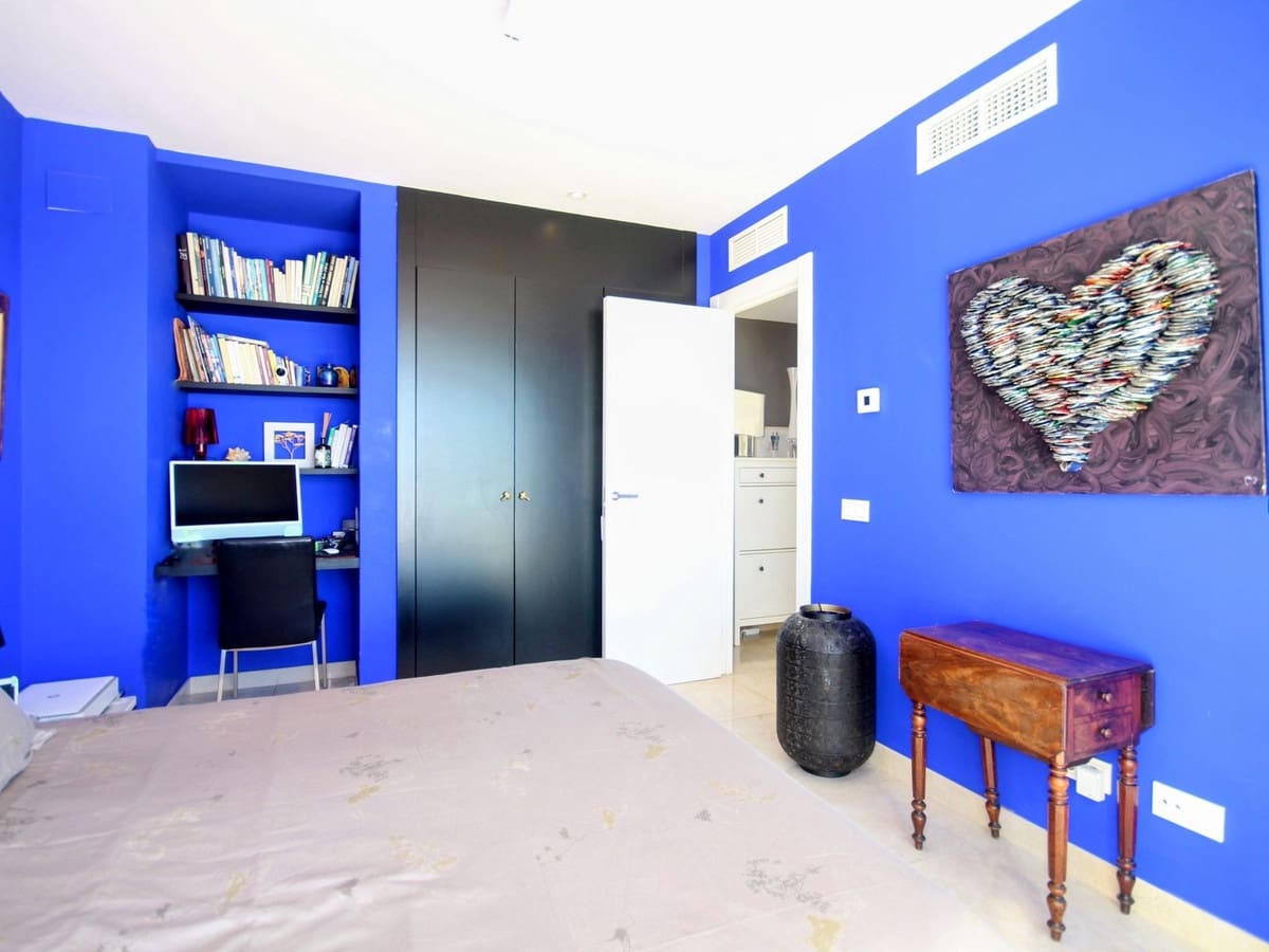 Ático de 2 habitaciones en Los Monteros en venta - 980.000 € (Ref: 9380397)